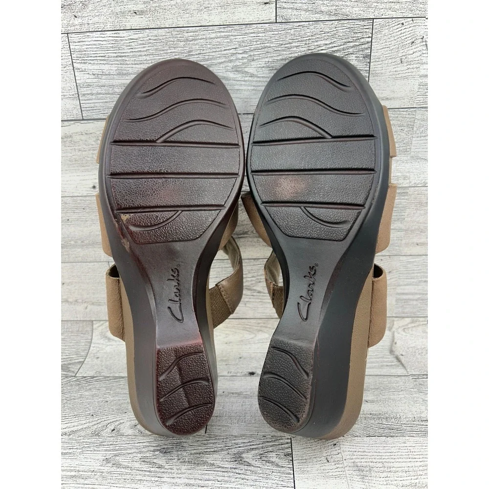 Clarks Bendables Women Size‎ 7M Brown Leather Pleated Wedge Slide Sandals 81069